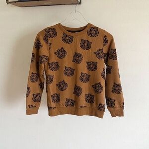 🪞 NEW h&m velvet stamped tiger logo crew neck long sleeve sweater